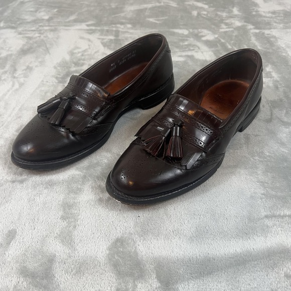 Allen Edmonds Other - Allen Edmonds Bridgeport Shoes Mens Size 9.5 D Brown Tassel Loafers Leather
